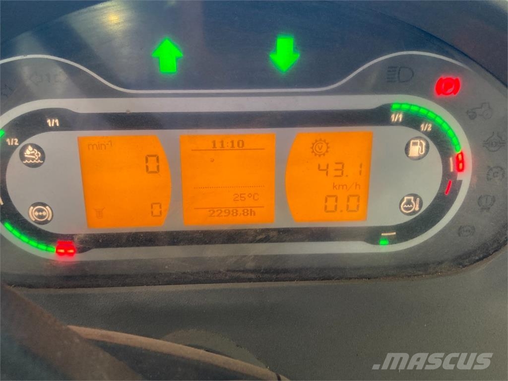 Fendt 310 Vario Power S4 TMS mit Frontlader Трактори