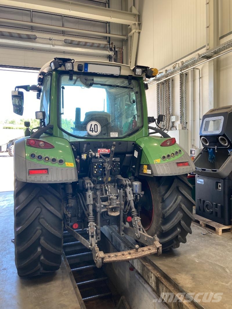 Fendt 310 Vario Power S4 TMS mit Frontlader Трактори
