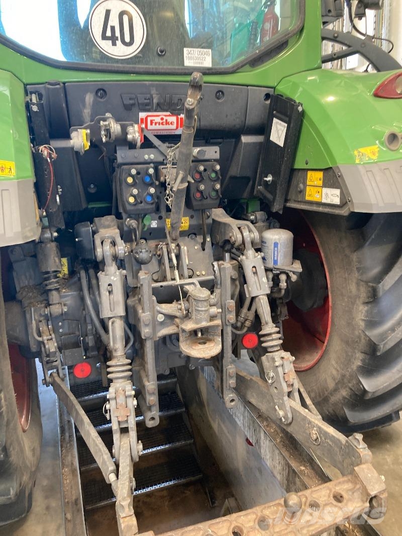 Fendt 310 Vario Power S4 TMS mit Frontlader Трактори