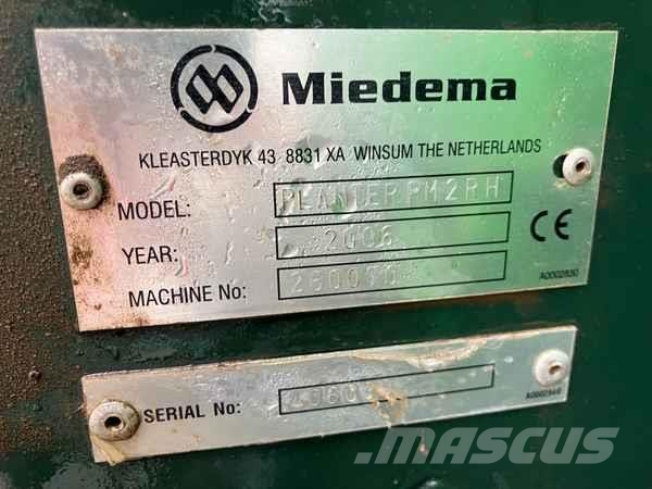 Miedema Dewulf Structural 2000, 2 Row, Belt Planter معدات زراعة البطاطس