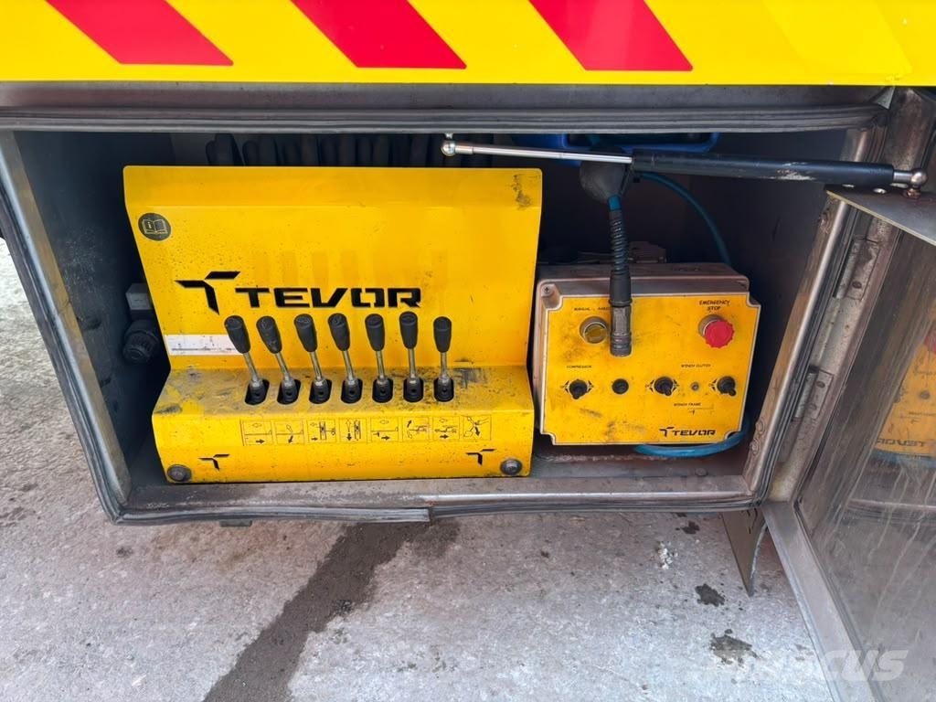 Iveco Daily 70C18 4x2 Tevor ZP30.A1 / platform L=5214 mm Transportatoare vehicule