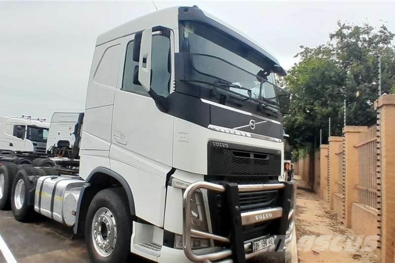 Volvo FMX(4) 440 6Ã—4  SLEEP H/RED 其他货车