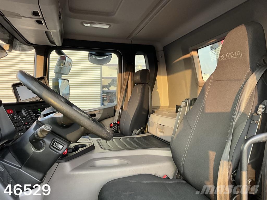 Scania P 280 Euro 6 Palfinger 12 Tonmeter laadkraan Grúas todo terreno