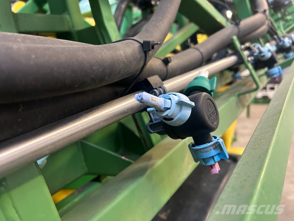 John Deere 840 Прикачни пръскачки