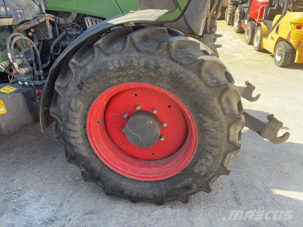 Fendt 211 Tractoren