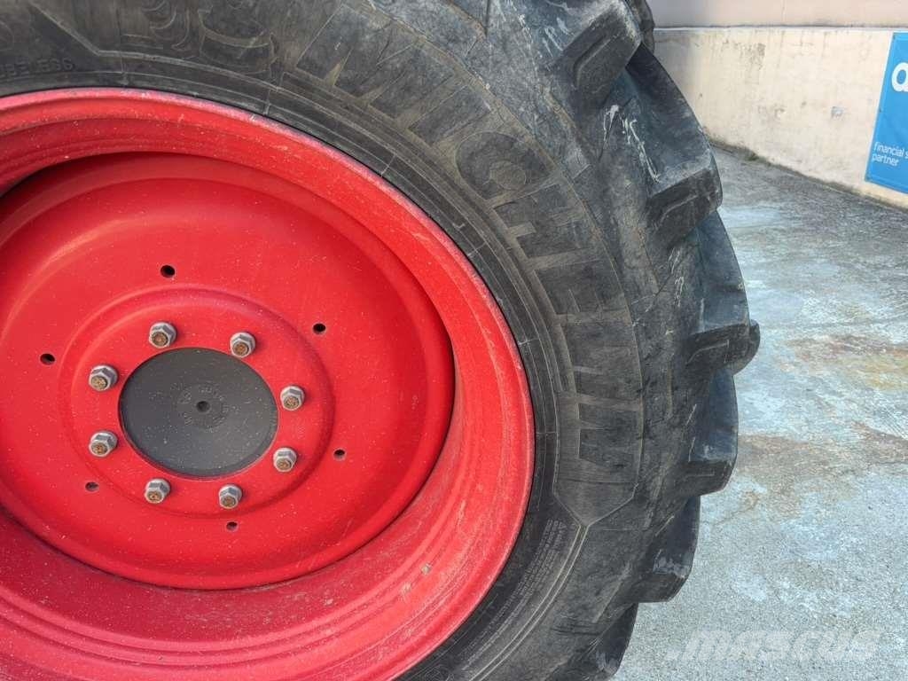 Fendt 211 Tractoren