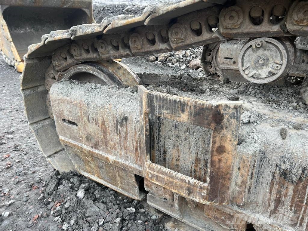 CAT 390 F Bagri goseničarji
