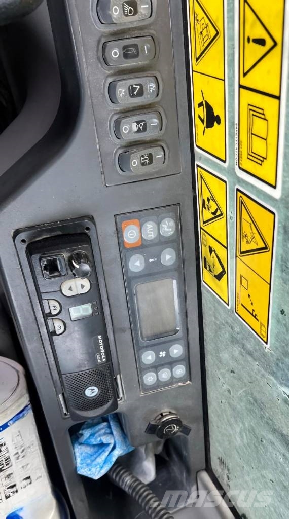 CAT 390 F Bagri goseničarji