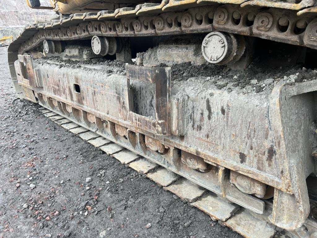 CAT 390 F Bagri goseničarji