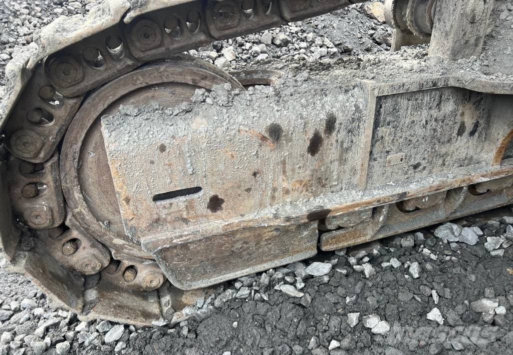 CAT 390 F Bagri goseničarji