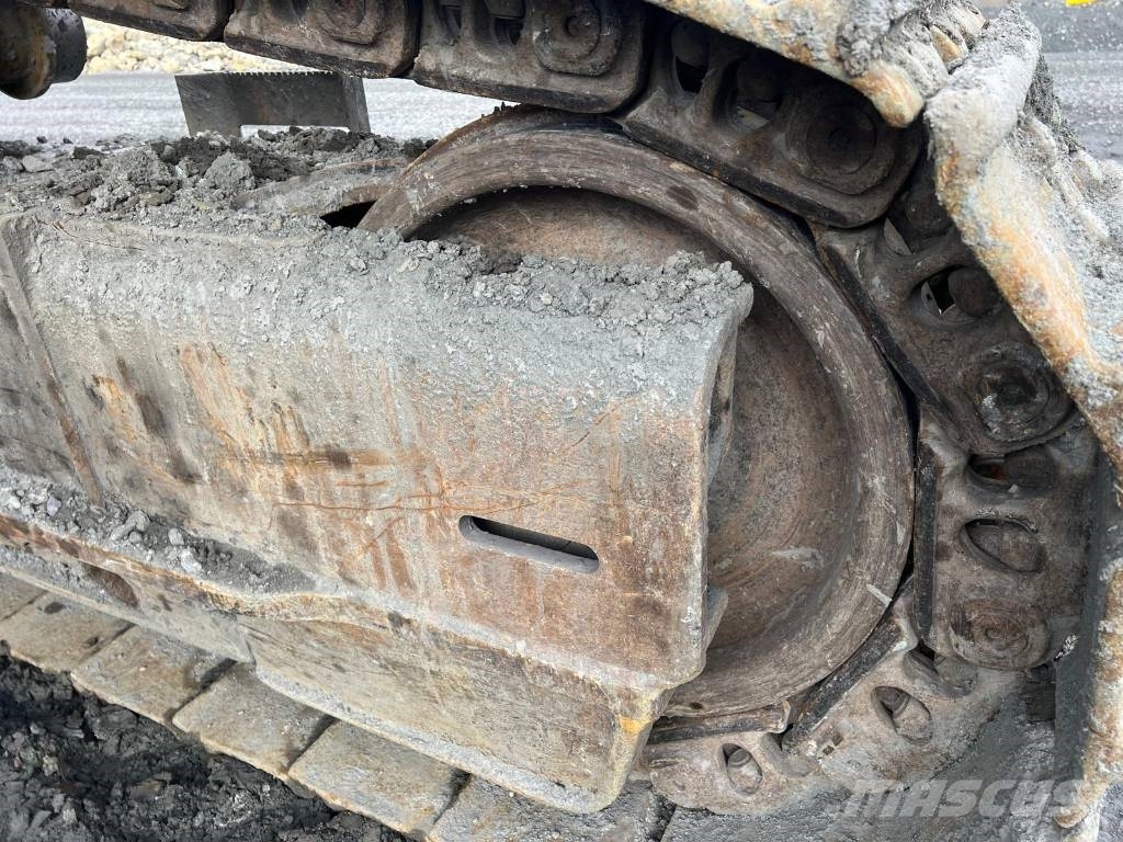 CAT 390 F Bagri goseničarji