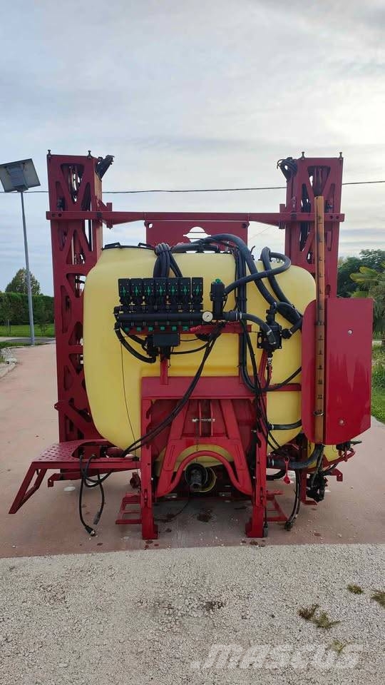 Hardi Master 1200 Montirane škropilnice