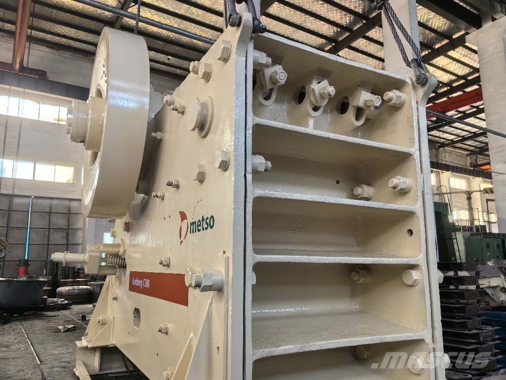 Metso Nordberg Renewed C100 Jaw Crusher クラッシャー固定式