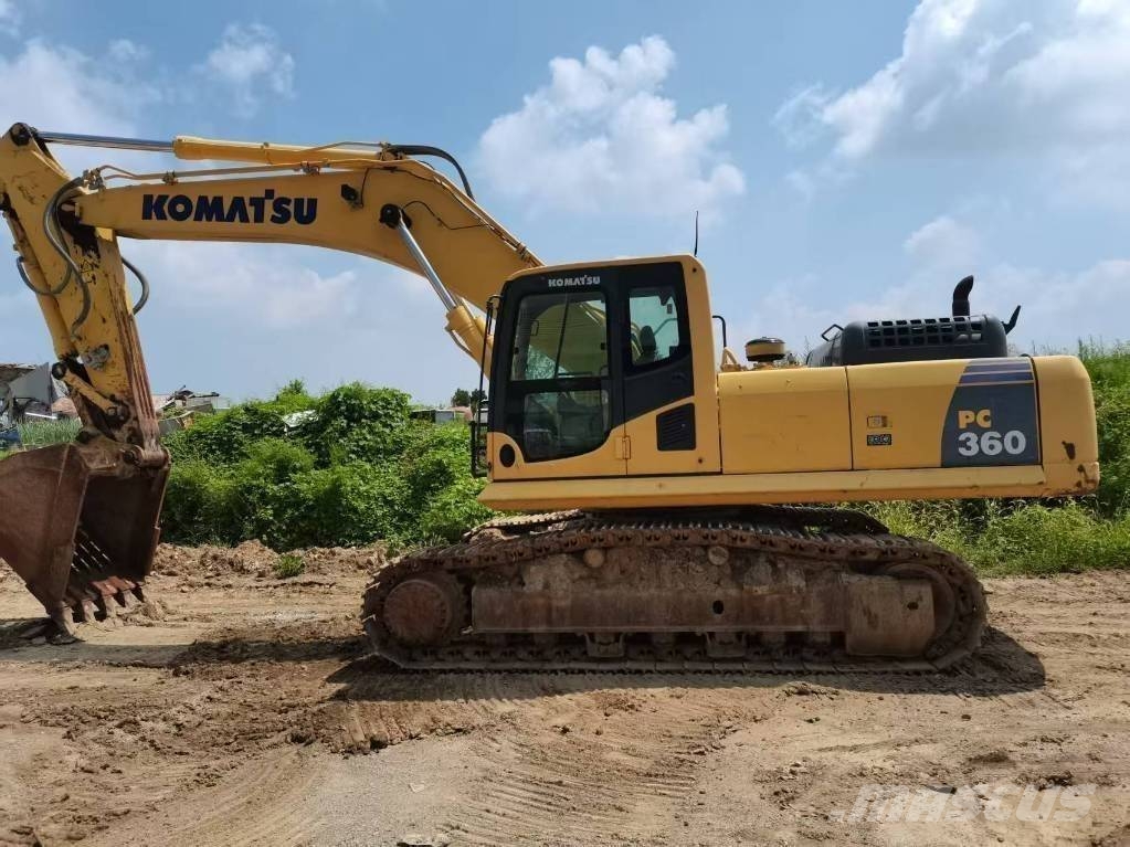 Komatsu PC 360 حفارات زحافة