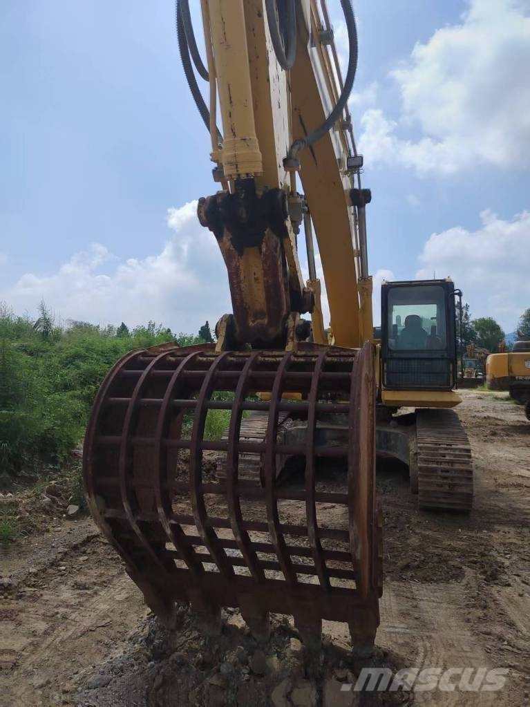 Komatsu PC 360 حفارات زحافة