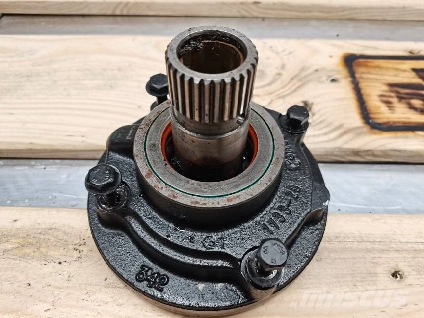 Fermec 860 drive pump Motoren