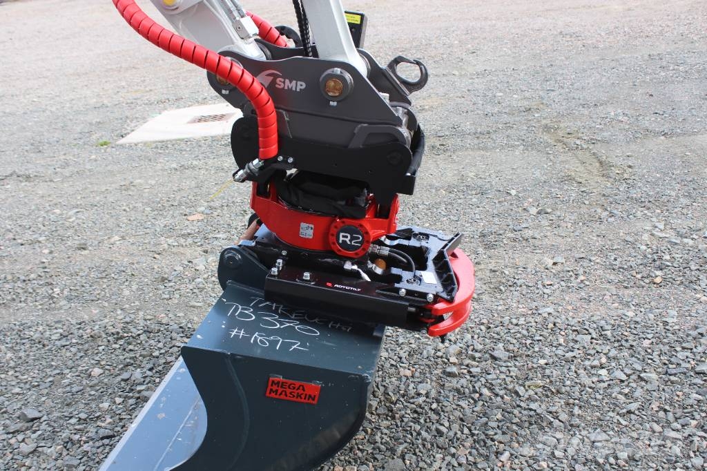 Takeuchi TB 370 Mini pelle < 7t