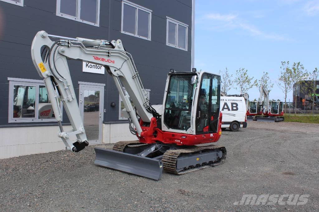 Takeuchi TB 370 Mini pelle < 7t