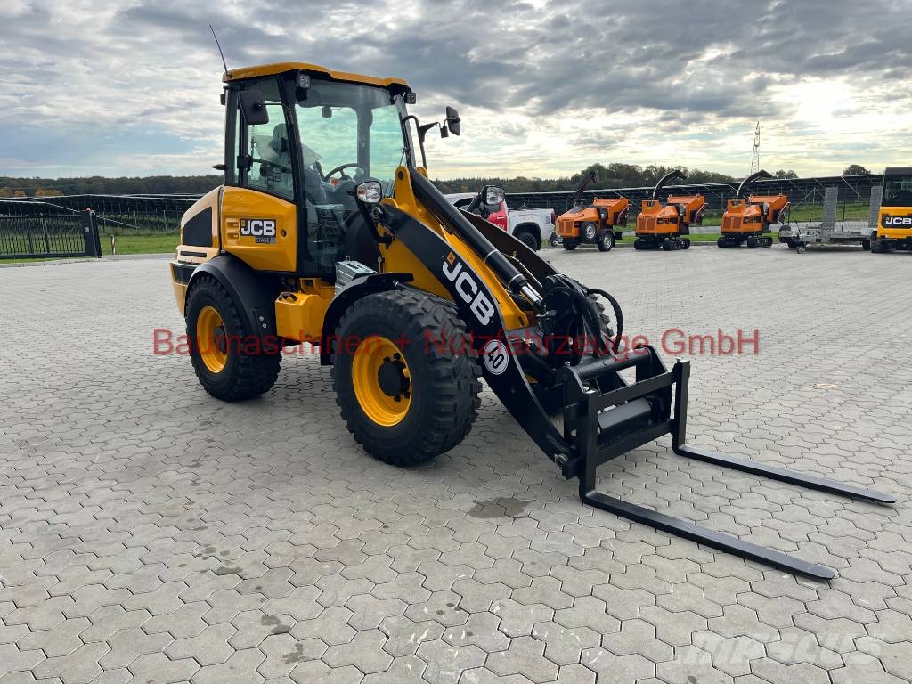 JCB 409 NEU 40 km/h Iekrāvēji uz riteņiem