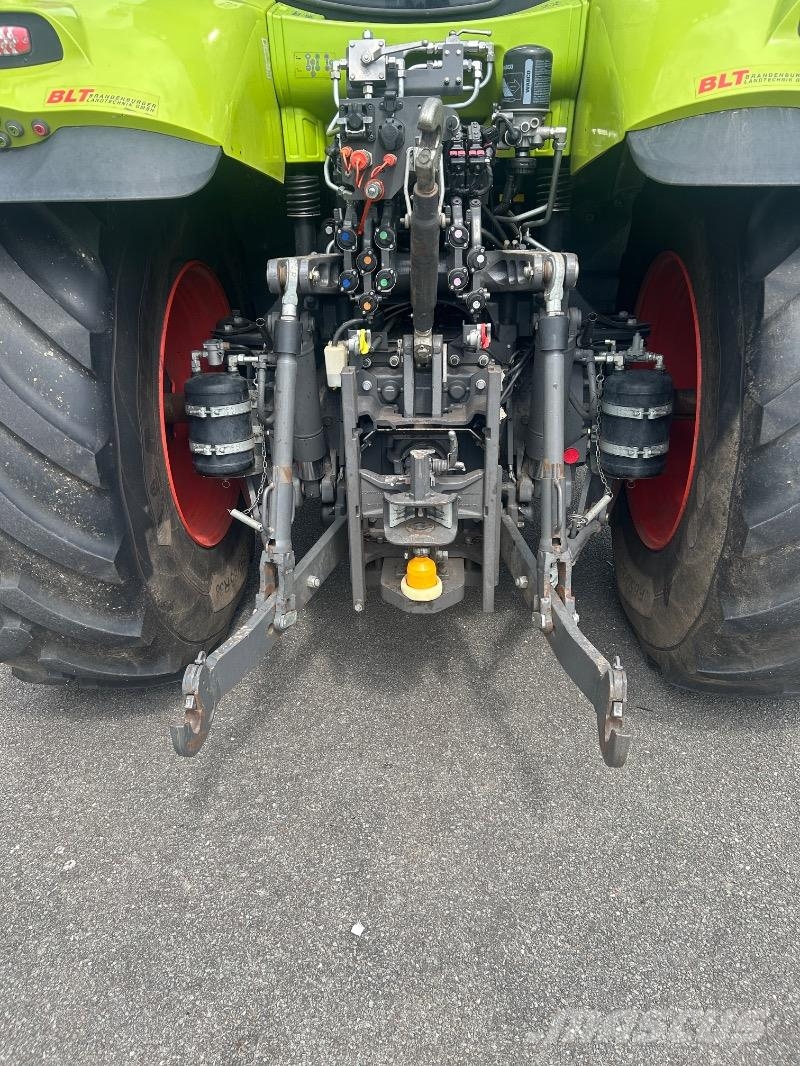CLAAS Axion 870 트랙터
