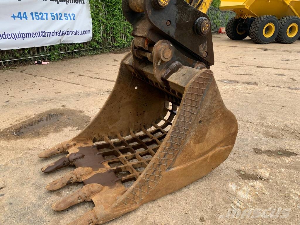 Komatsu PC210LC-11 Vikšriniai ekskavatoriai