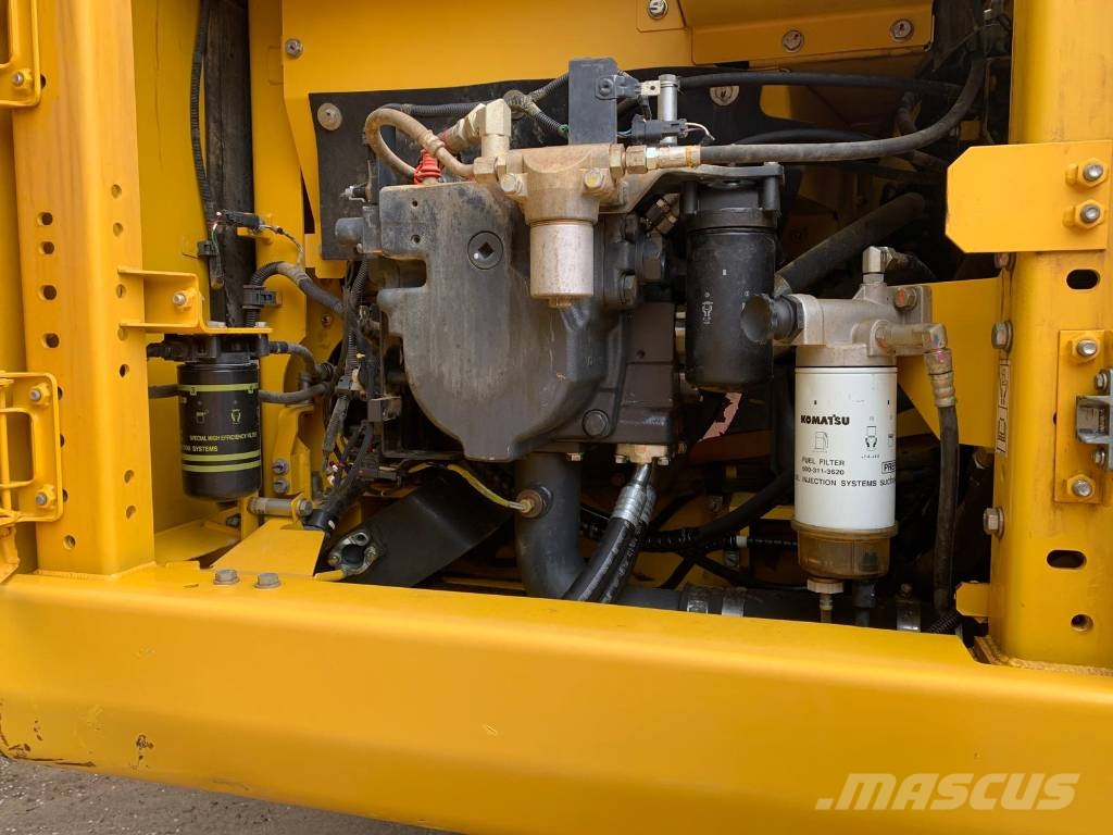 Komatsu PC210LC-11 Vikšriniai ekskavatoriai