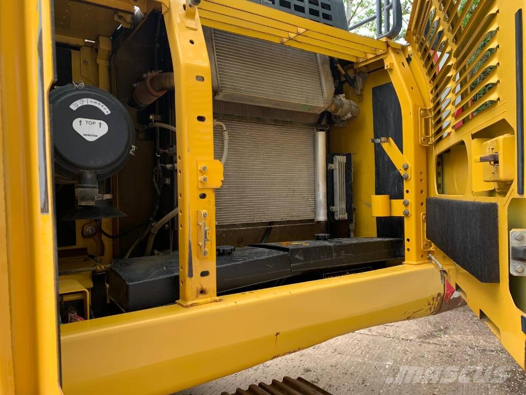 Komatsu PC210LC-11 Vikšriniai ekskavatoriai