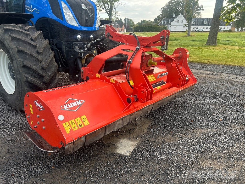 Kuhn BP8300 جزازات