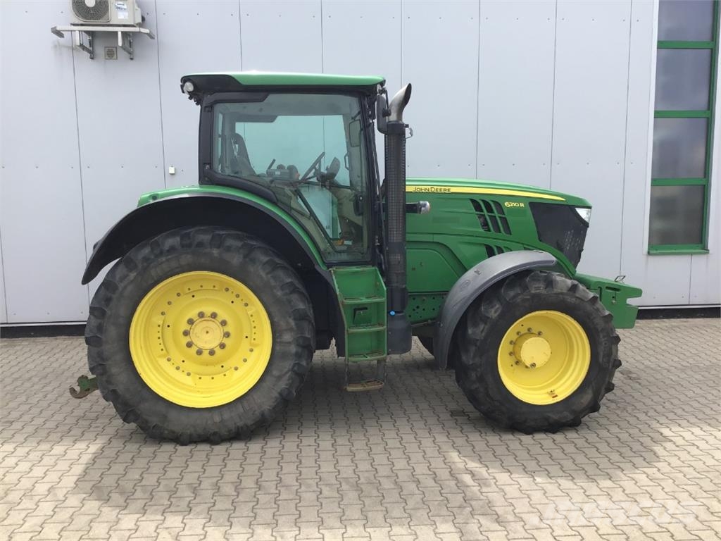 John Deere 6210R Traktorer
