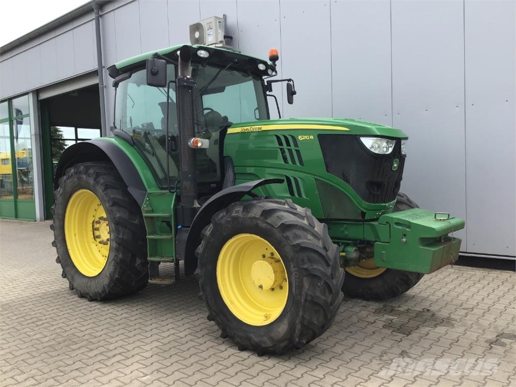 John Deere 6210R Traktorer