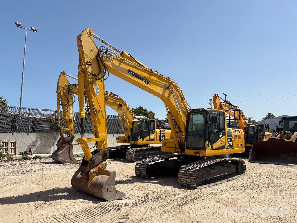 Komatsu PC 210 LC-10 حفارات زحافة
