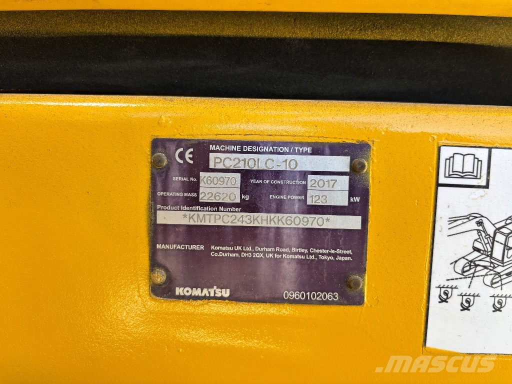 Komatsu PC 210 LC-10 حفارات زحافة