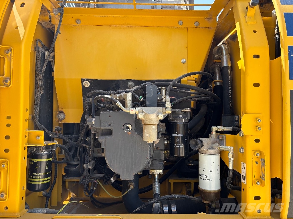 Komatsu PC 210 LC-10 حفارات زحافة