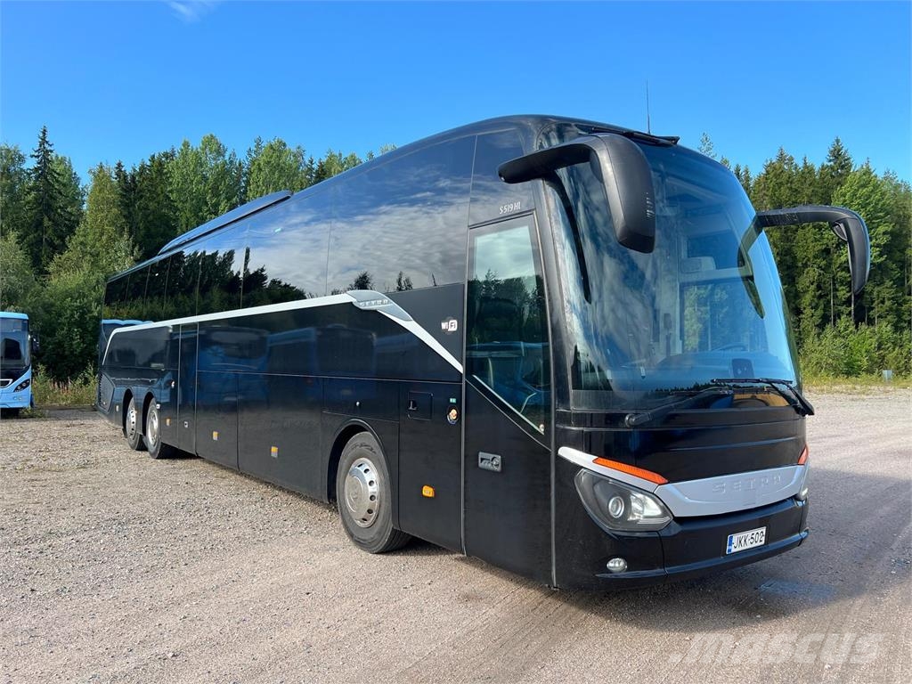 Setra S519HD المركبة