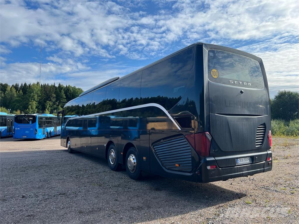 Setra S519HD المركبة