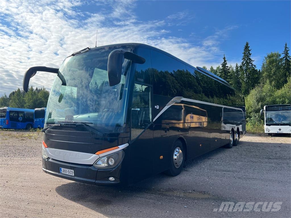 Setra S519HD المركبة