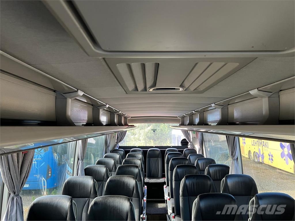 Setra S519HD المركبة