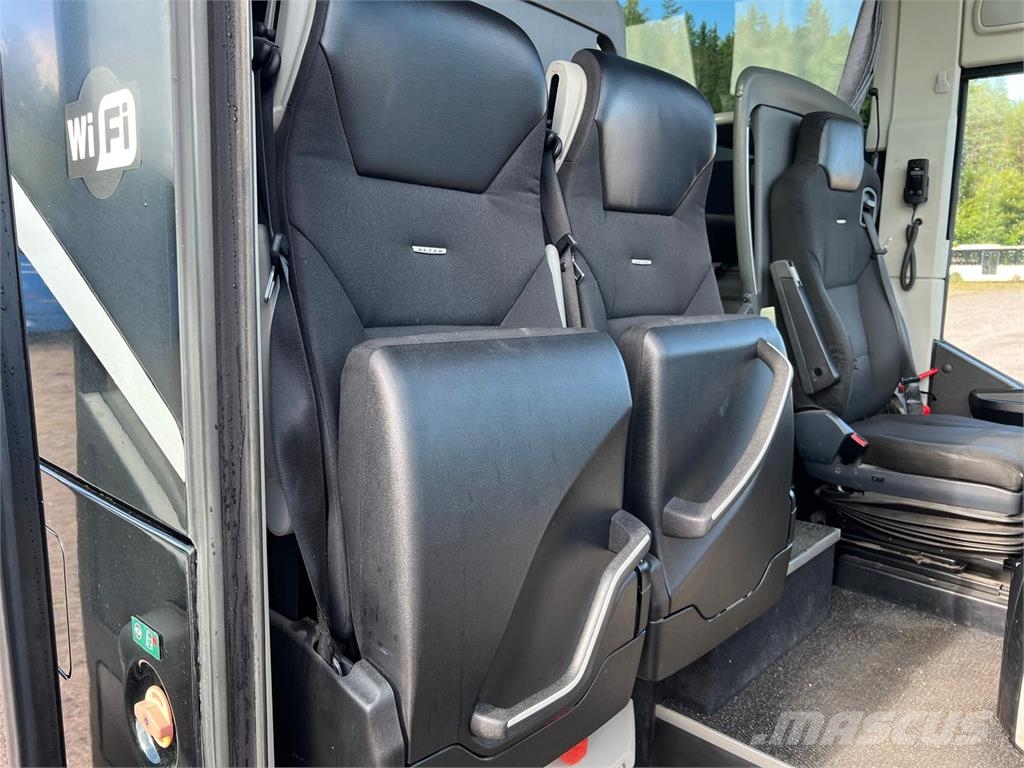 Setra S519HD المركبة