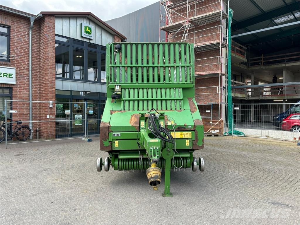 Bergmann Ladewagen Royal 28S Opraapwagens