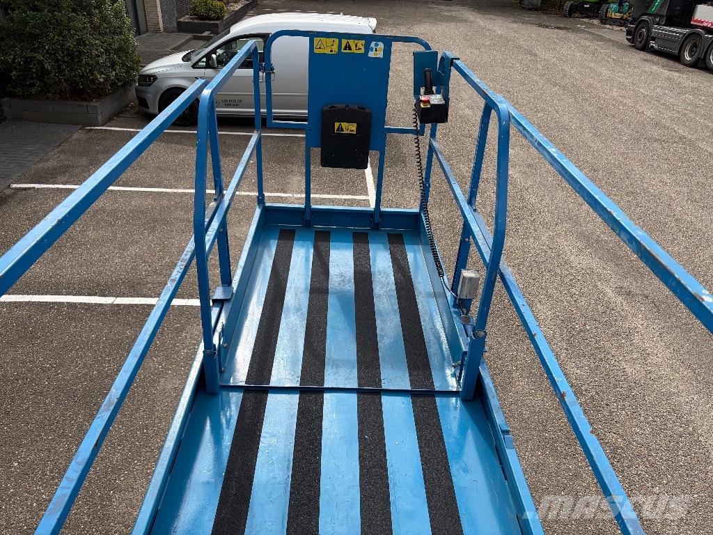 Genie GS-3246 가위형 리프트