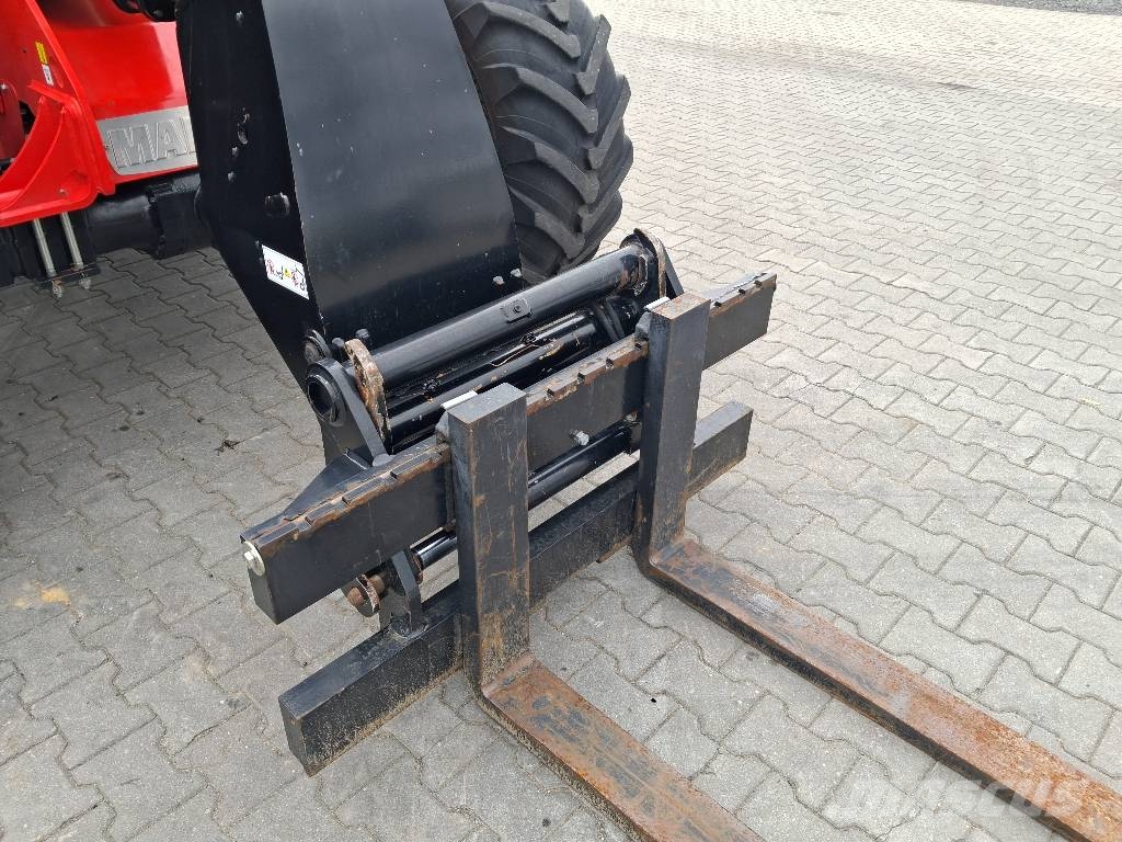Manitou MLT 841-145 PS + معدات مناولة لأغراض الزراعة