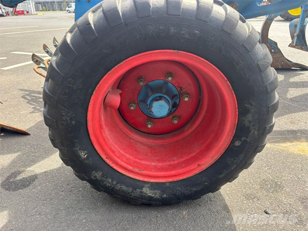 Lemken Juwel 8 T 5 L 100 Plows