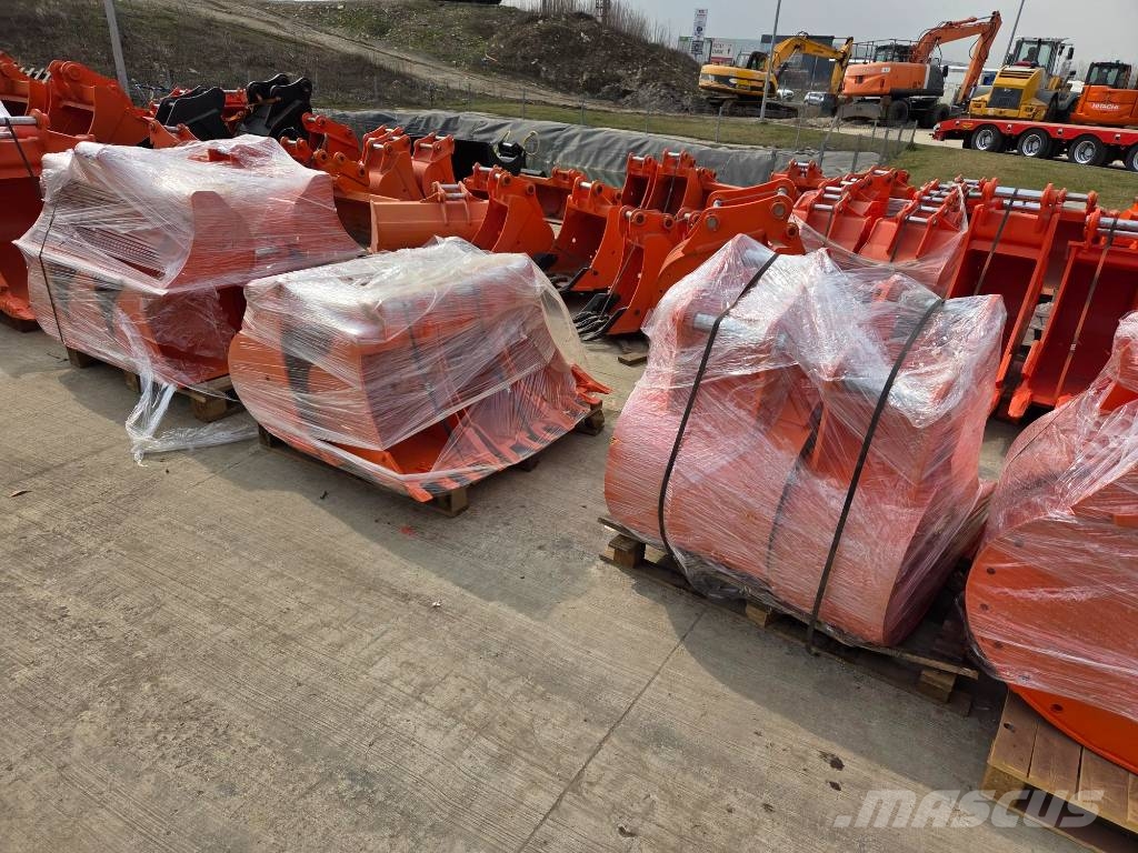 Hitachi ZX 85-6, 2023, 2.314H, Quick coupler+3 new buckets Escavadeiras Midi 7t - 12t
