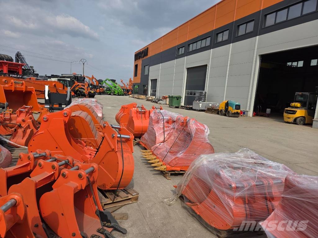 Hitachi ZX 85-6, 2023, 2.314H, Quick coupler+3 new buckets Escavadeiras Midi 7t - 12t