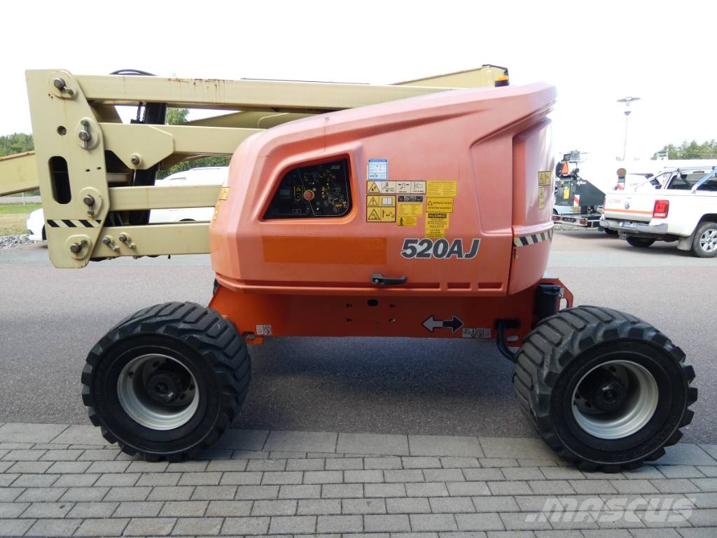 JLG 520 AJ Bomliftar