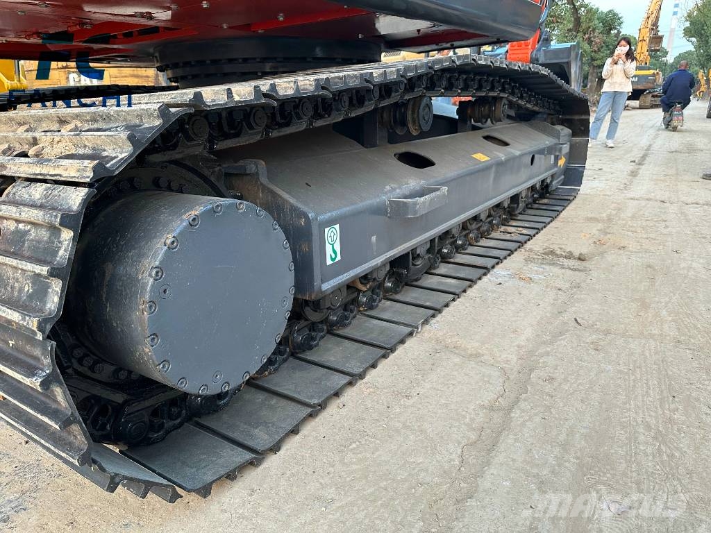 Doosan DX 225 履带挖掘机