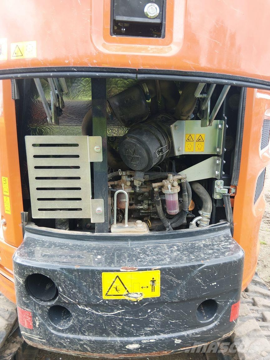 Hitachi ZX26U6 (9988) Мини екскаватори < 7 т