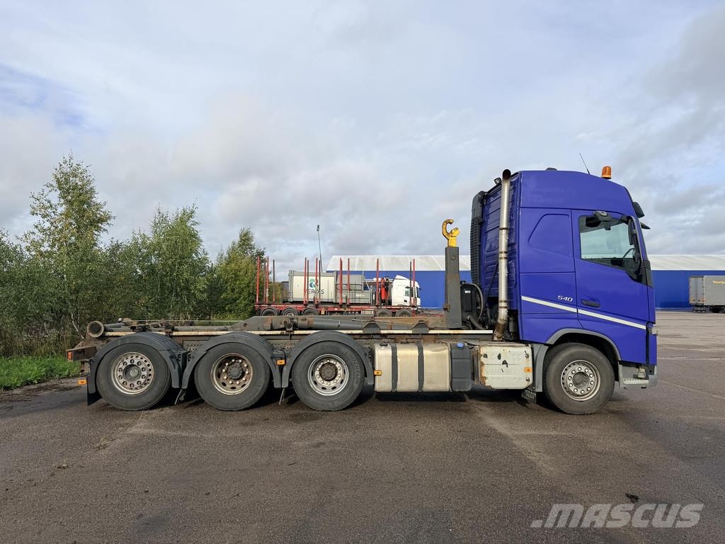 Volvo FH Perus siisti koukku Volvo. Hook lift trucks