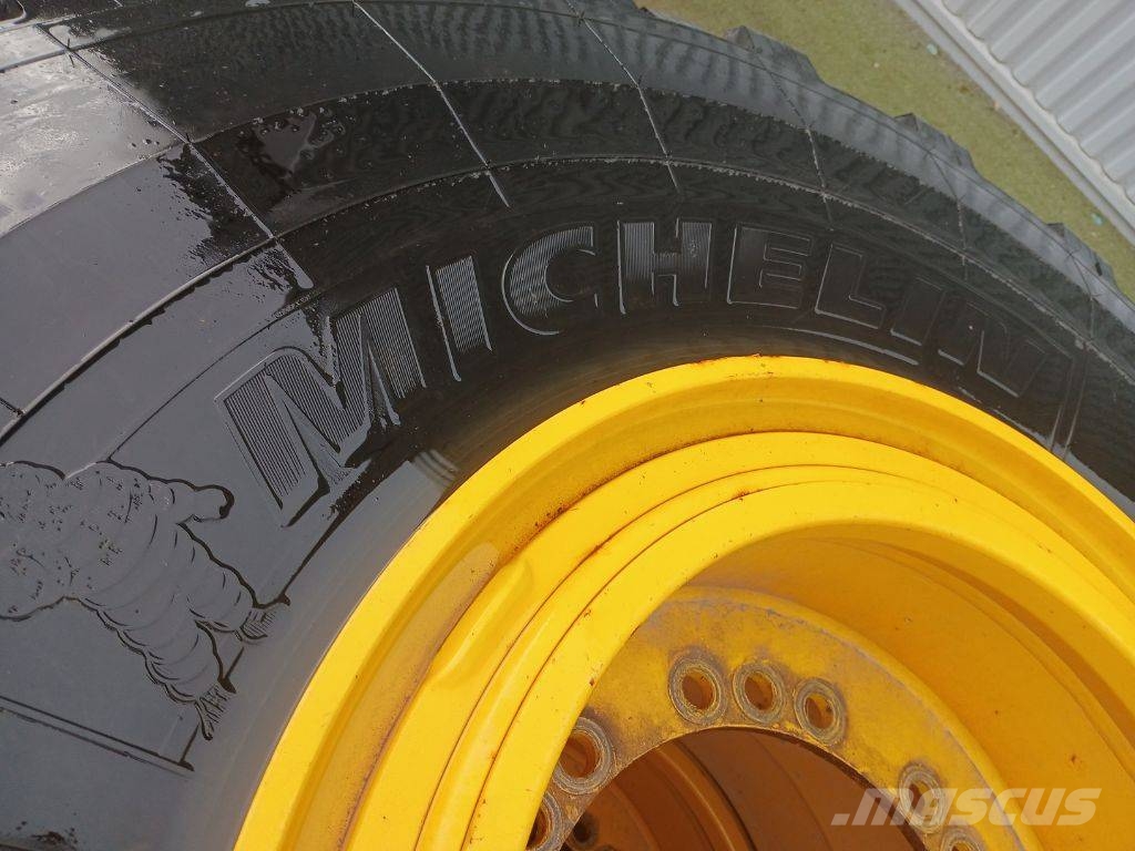 Michelin Snoplus Banden, wielen en velgen