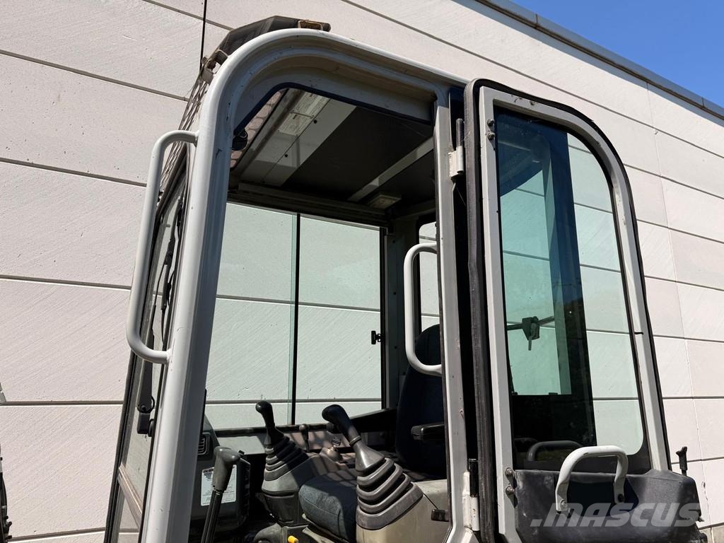 New Holland E18 SR E18 SR Mini excavators < 7t